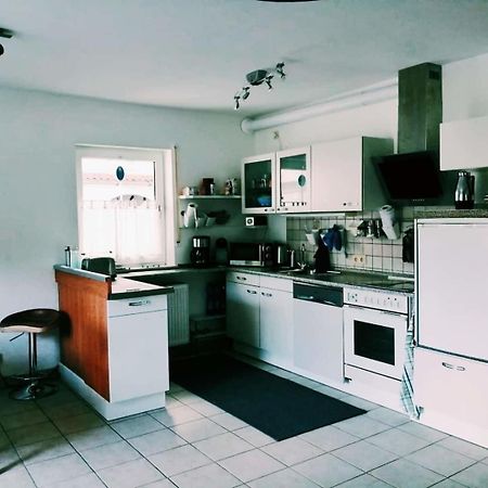 Appartamento 76 Qm Whg Im Eg Haus-Wohlfuehloase Vor Der Haustuer Gladenbach Esterno foto