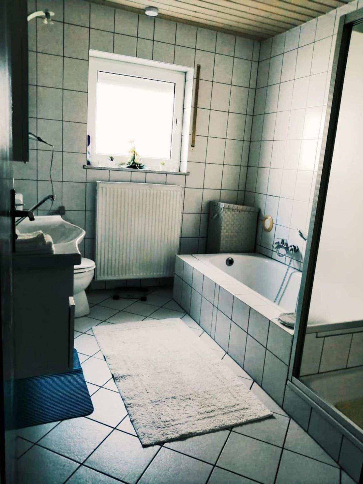 Appartamento 76 Qm Whg Im Eg Haus-Wohlfuehloase Vor Der Haustuer Gladenbach Esterno foto